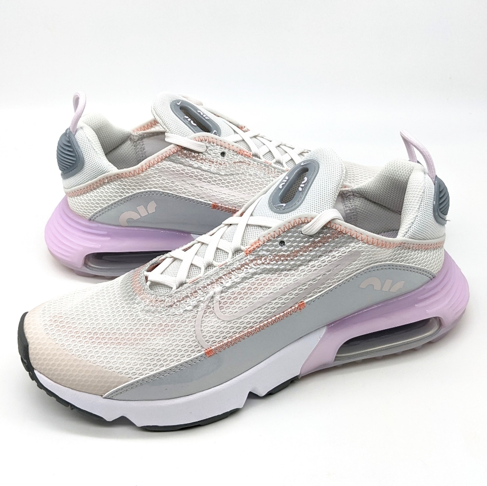 Nike Air Max 2090 Platinum, Violet Running Sneakers, Size 8.5 CJ4066-014